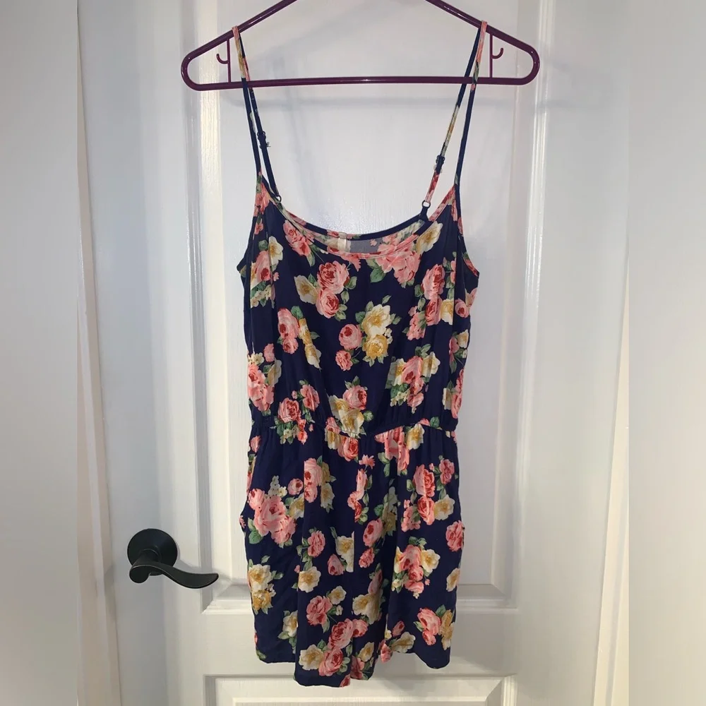 I Love S&S Inc Navy Pink Floral Romper with Pockets Elastic Waistband - Size S/M - Picture 2 of 10